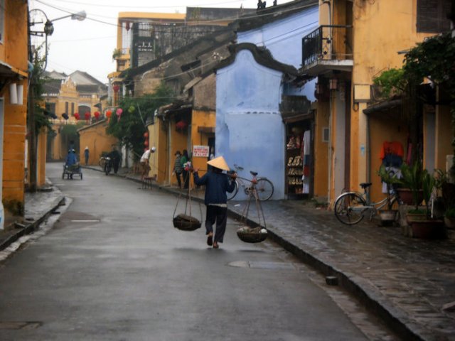 village mur bleu rue  